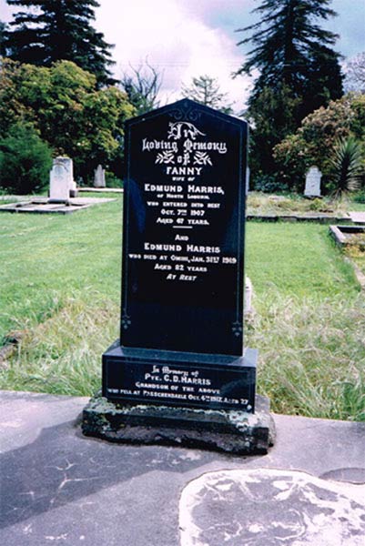 Grave of Fanny and Edmund Harris